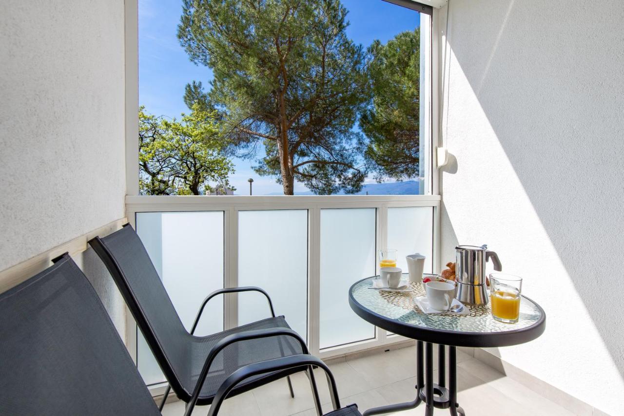 Sunny Studio Apartment With Balcony Fiume Kültér fotó