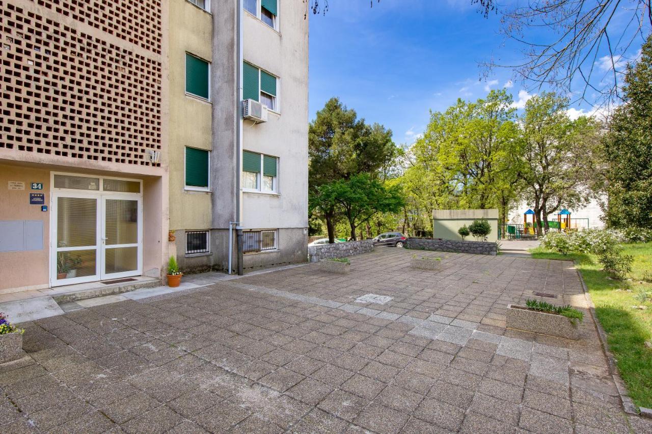 Sunny Studio Apartment With Balcony Fiume Kültér fotó